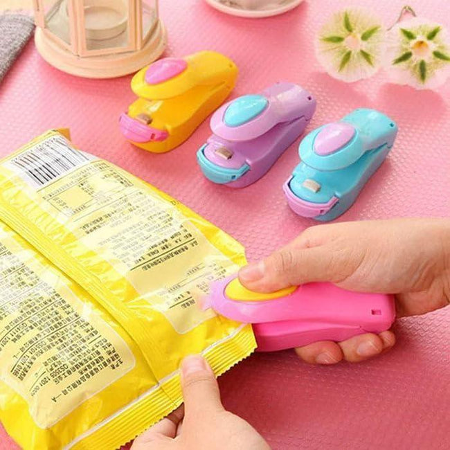 Portable mini sealing machine battery operated Hover Image